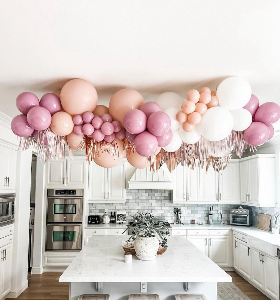 Balloon Garlands in San Diego: Grab & Go and Custom Options